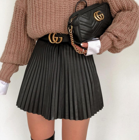 Women's Knitted Mini-Skirt with Draping and Pleats