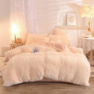Luxuriöses Bettwäscheset aus dickem Fleece.
