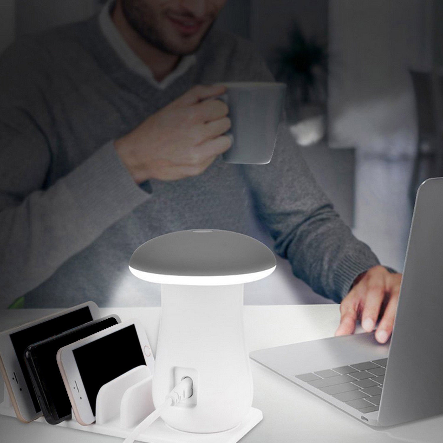 3-in-1-Gadget-Ständer, Licht, Ladegerät mit 5 USB-Anschlüssen