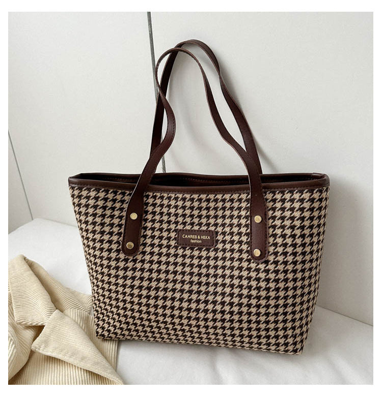 Houndstooth Shoulder Bag - Winter Fashion Commuting Handbag for Women