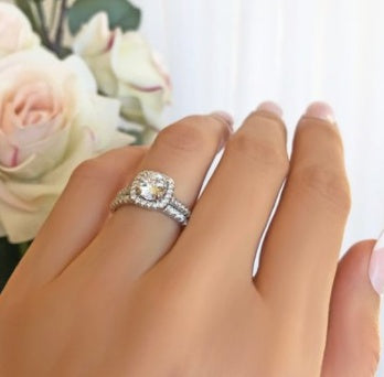 Diamond Engagement Couple Rings: Fashionable