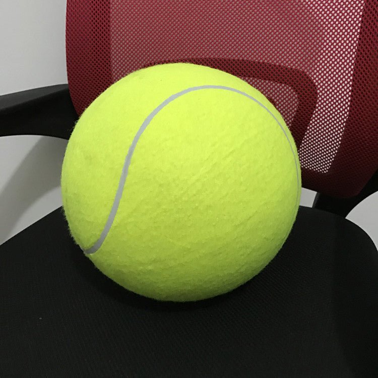 Pelota de tenis gigante para perros