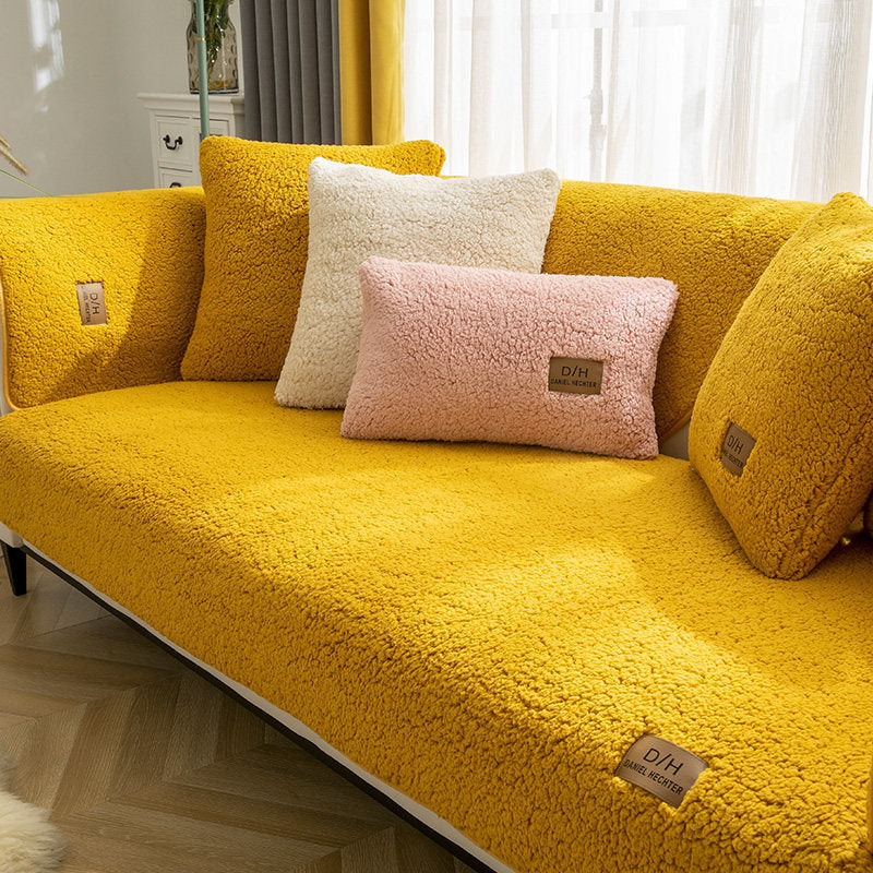 Moderner Sofabezug aus Winterlammwolle