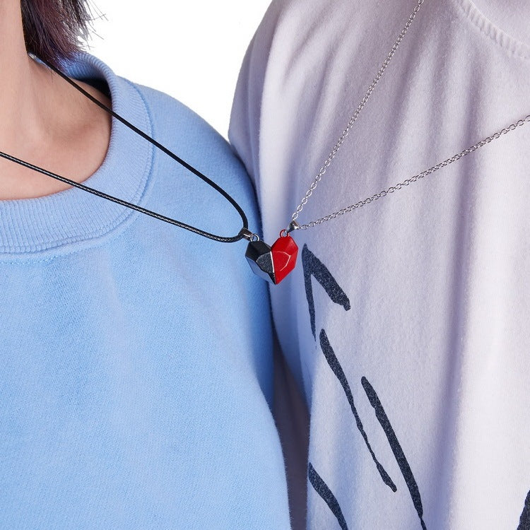 Heart-shaped Magnet Necklace: Creative Design