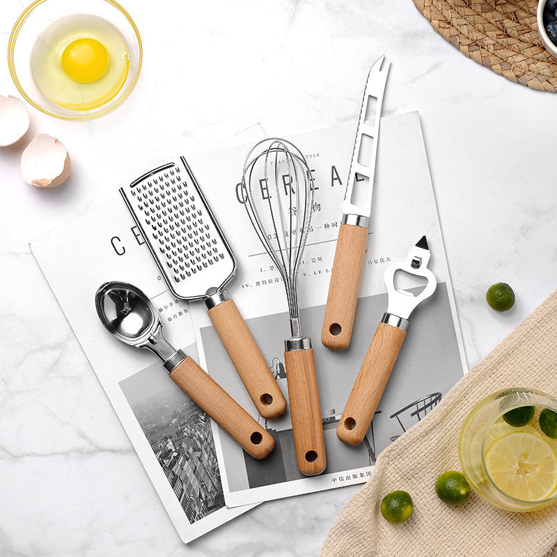 Mango de madera para utensilios de cocina creativos.