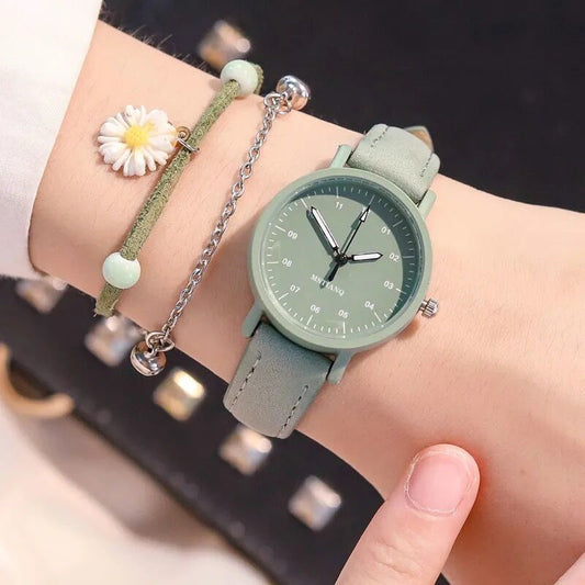 Minimalistic Antique Style Women's Watch