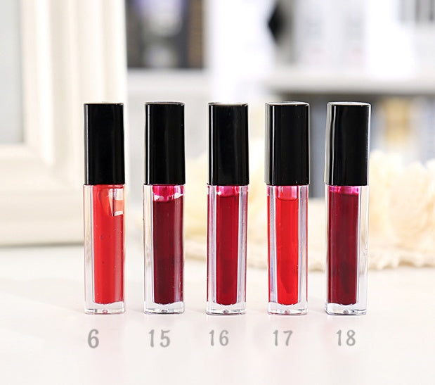 Flüssiger farbiger Lipgloss