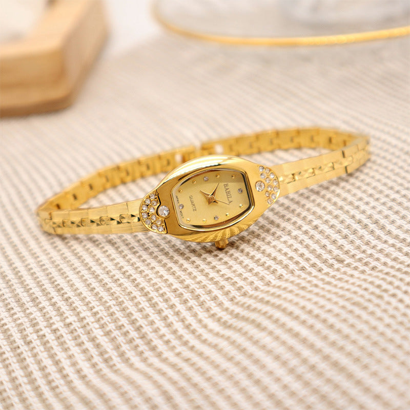 Women's Vintage Style Watch With Rhinestones