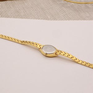 Women's Vintage Style Watch With Rhinestones