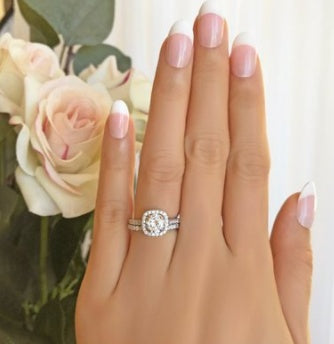 Diamond Engagement Couple Rings: Fashionable