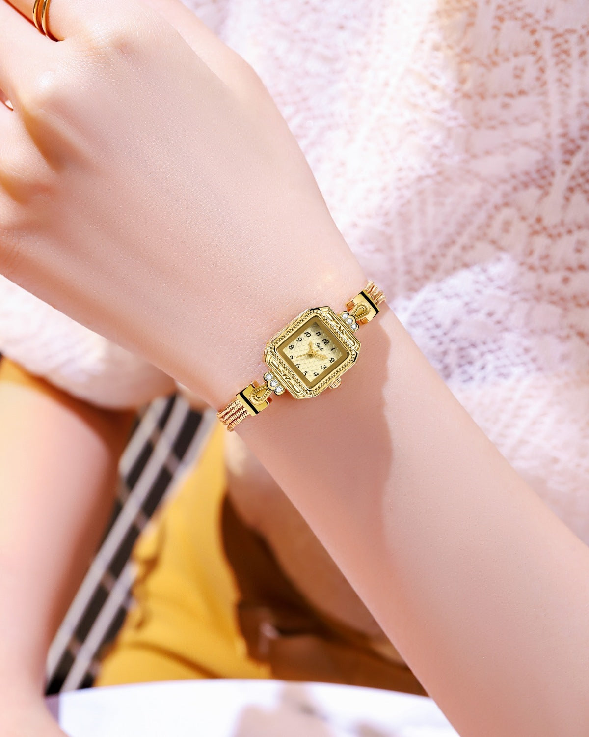 Women's Vintage Style Square Watch With Thin Strap