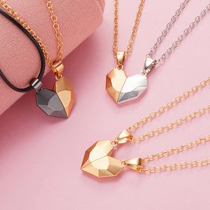 Heart-shaped Magnet Necklace: Creative Design